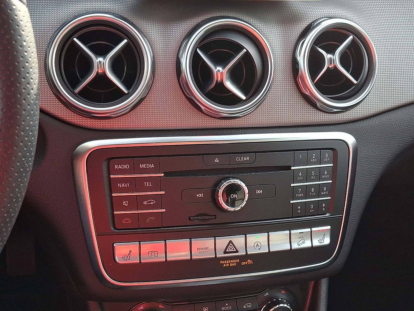 Certified 2019 Mercedes-Benz GLA 250 4MATIC image 17