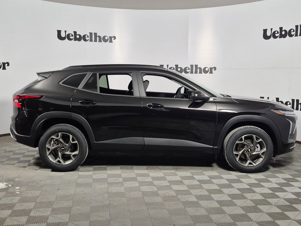 New 2026 Chevrolet Trax LT w/ Driver Confidence Package image 8