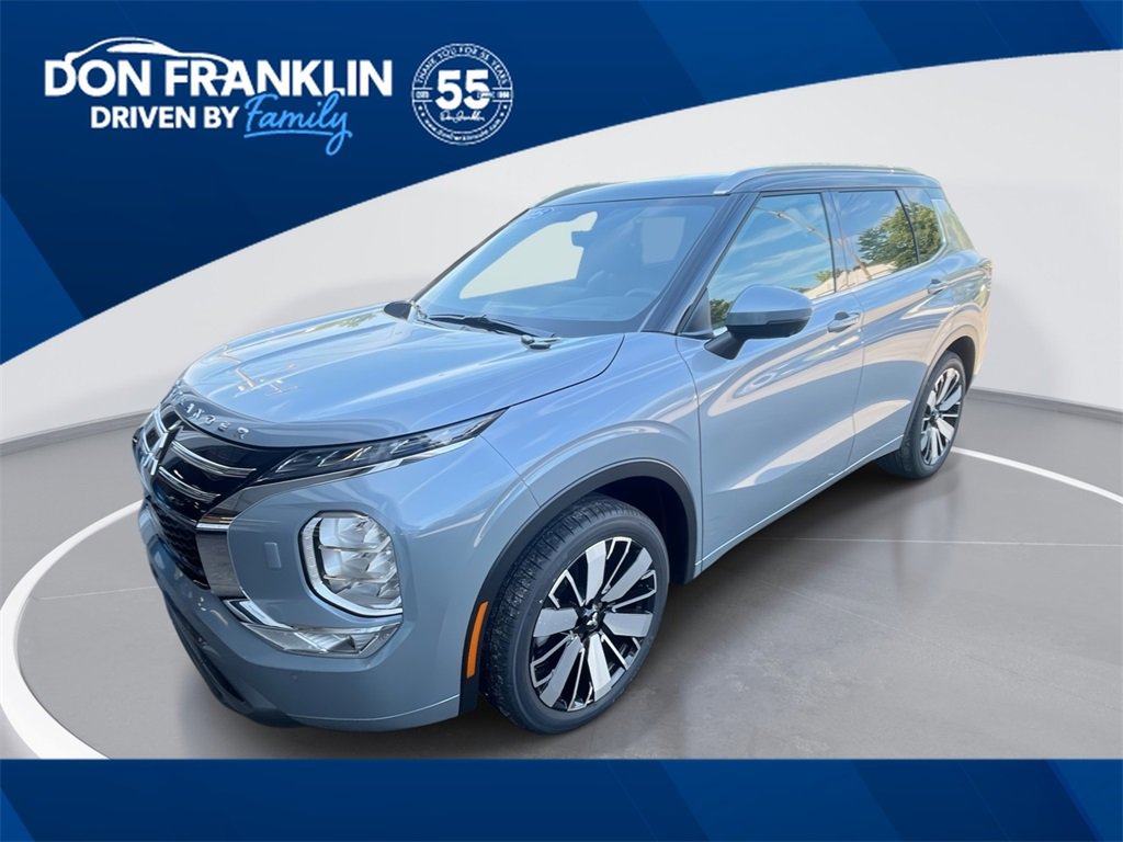 New 2025 Mitsubishi Outlander SEL image 1