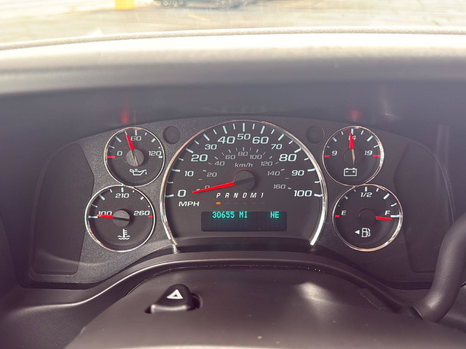Used 2025 Chevrolet Express 3500 LT w/ LT Preferred Equipment Group RWD image 10