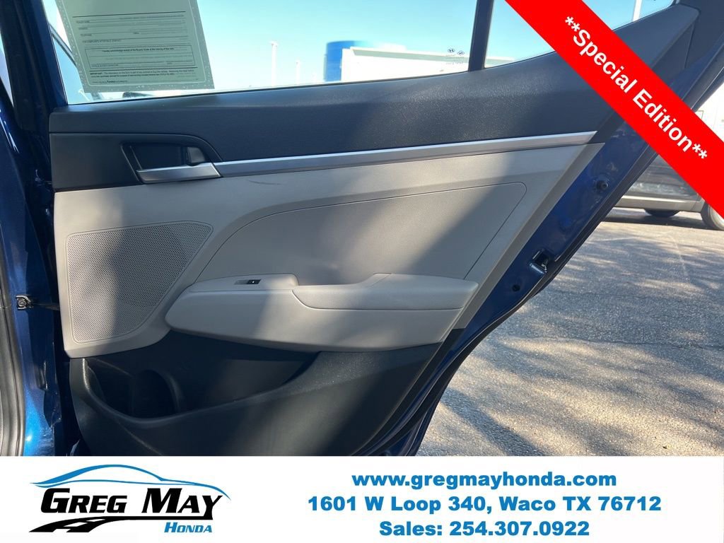 Used 2019 Hyundai Elantra SE image 13