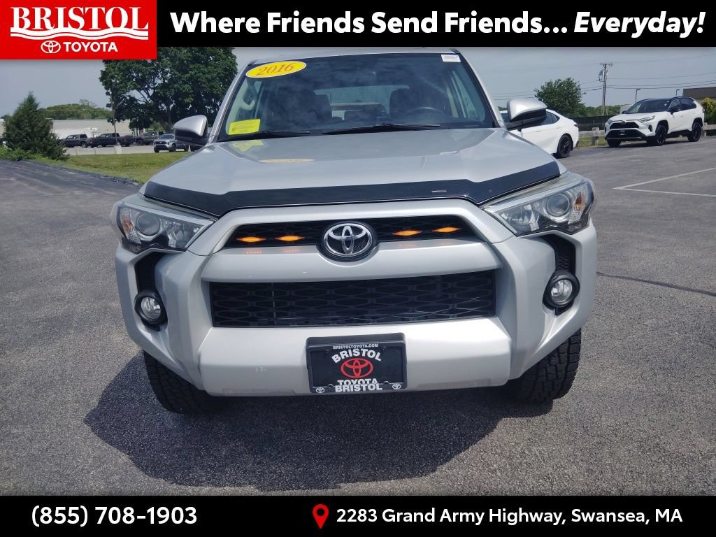 Used 2016 Toyota 4Runner SR5 w/ Four Season Floor Mat Package AWD/4WD image 2