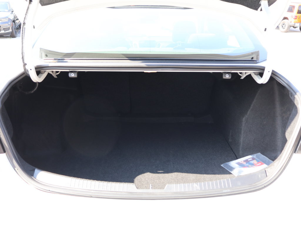 Used 2024 Chevrolet Malibu LT FWD image 14