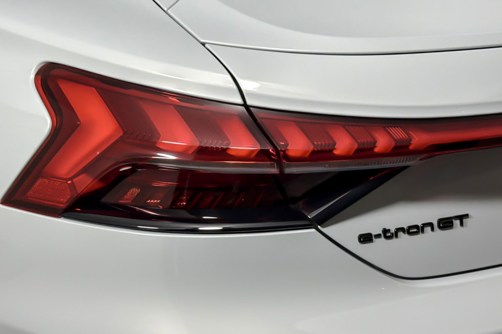 Used 2023 Audi e-tron GT Premium Plus w/ Performance Package image 26