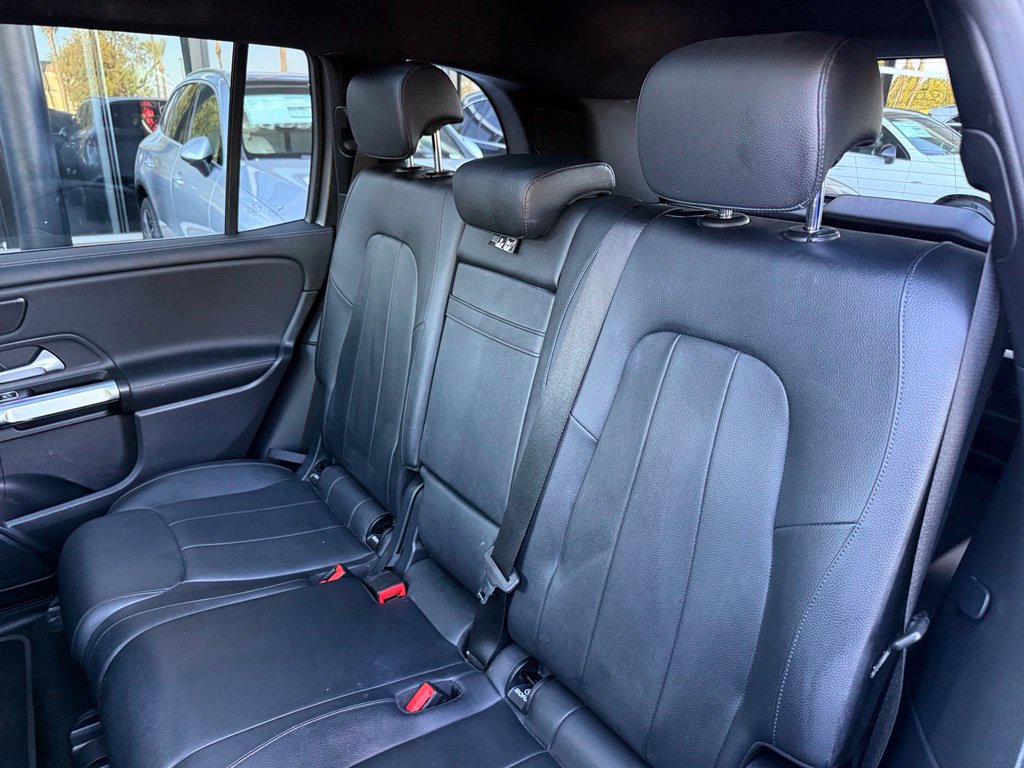 Used 2022 Mercedes-Benz EQB 350 4MATIC image 13