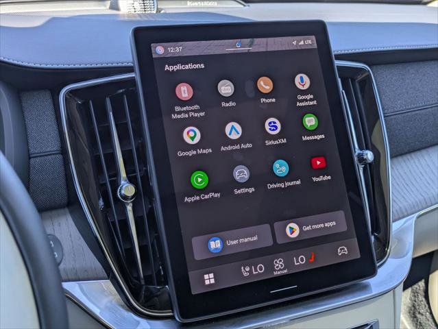 Used 2025 Volvo XC90 B6 Ultra w/ Lounge Package image 17