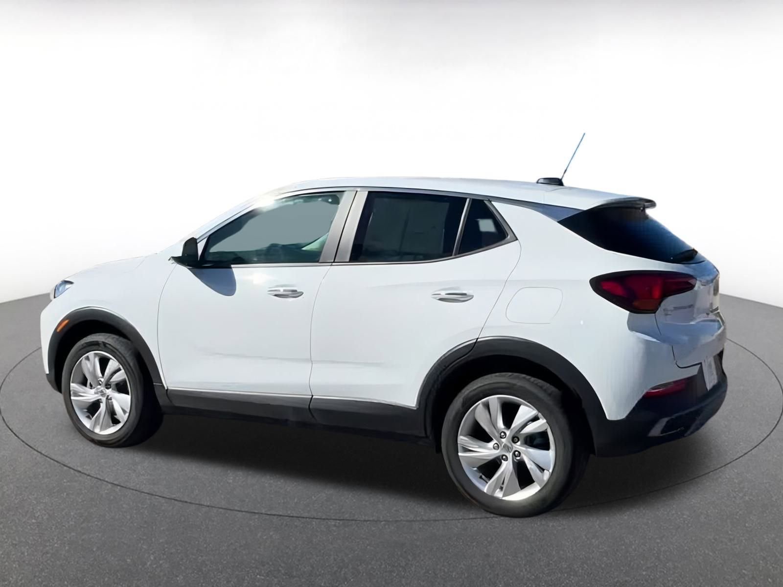 Used 2025 Buick Encore GX Preferred image 10