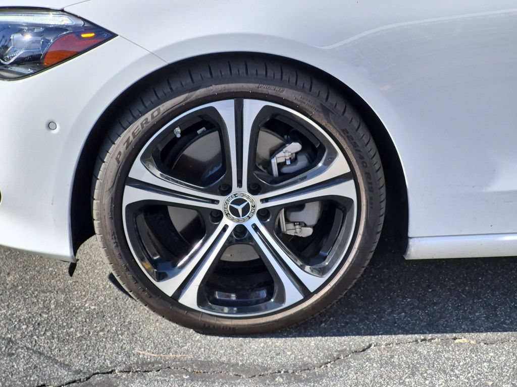 Used 2025 Mercedes-Benz C 300 Sedan image 10