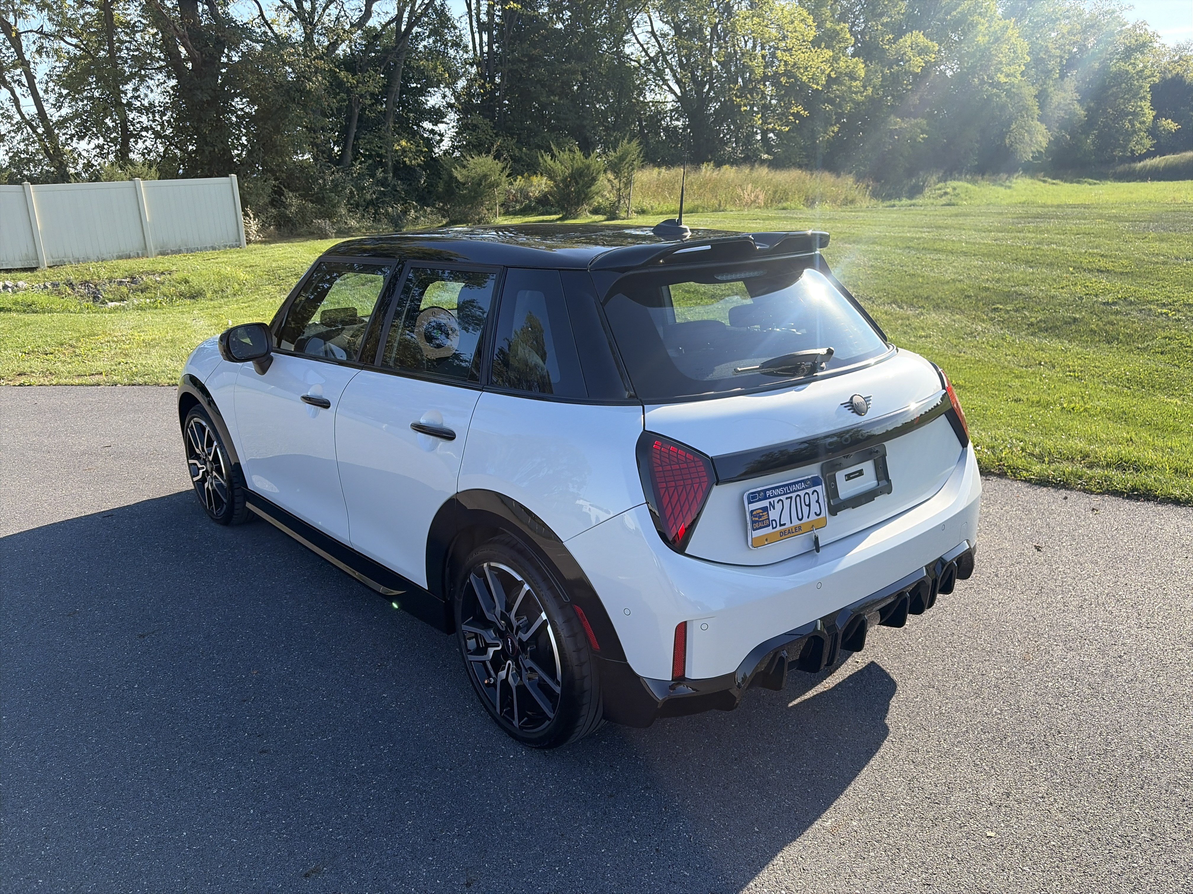Used 2025 MINI Cooper S FWD image 9