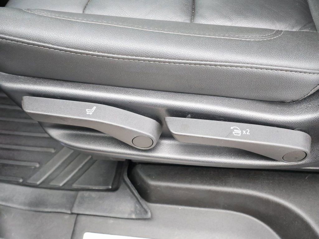 Certified 2022 Chevrolet Tahoe Z71 w/ Luxury Package image 28