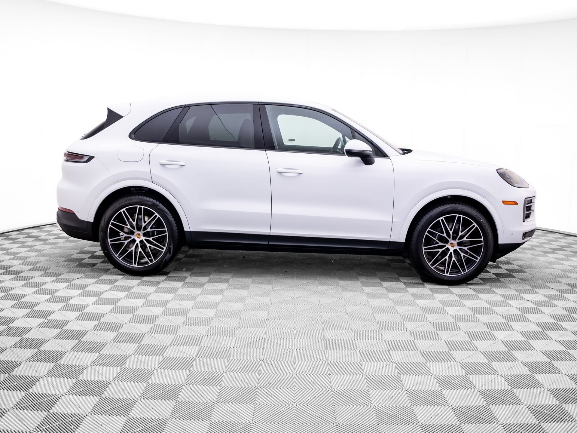 New 2026 Porsche Cayenne AWD/4WD image 6
