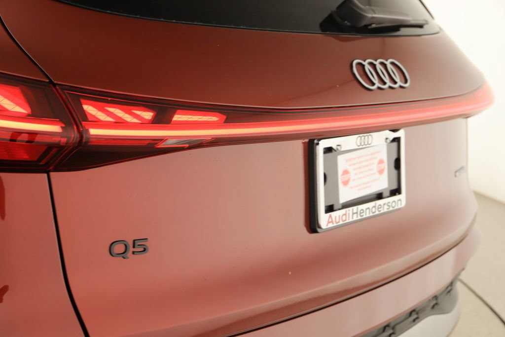Certified 2025 Audi Q5 Prestige AWD/4WD image 32