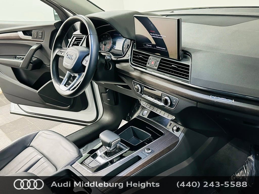 Certified 2023 Audi Q5 2.0T Premium w/ Convenience Package image 11