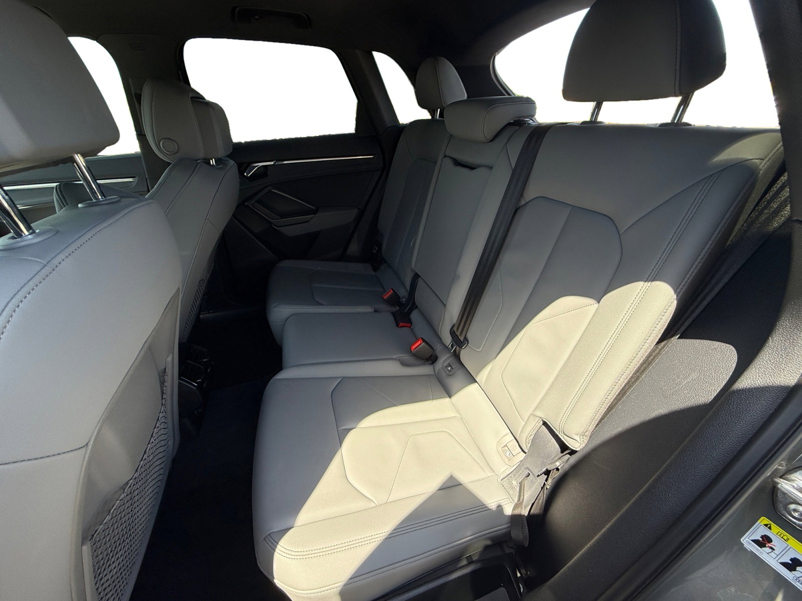 Used 2022 Audi Q3 2.0T Premium Plus w/ Premium Plus Package image 16