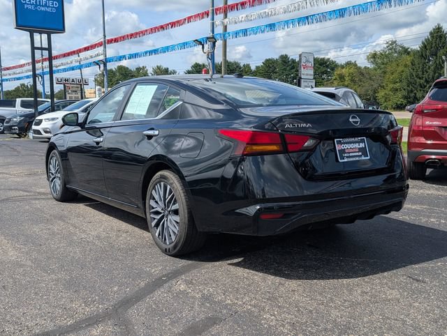 Used 2025 Nissan Altima 2.5 SV FWD image 5