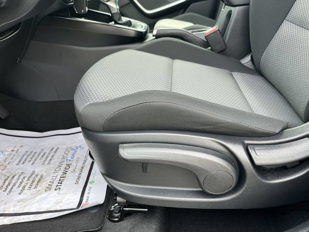 Certified 2025 Kia Soul LX w/ LX Technology Package FWD image 18