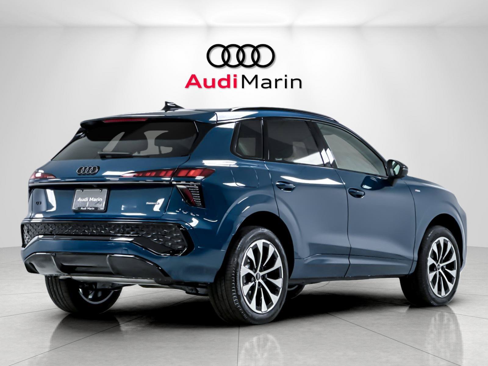 New 2026 Audi Q3 quattro 2.0T AWD/4WD image 5
