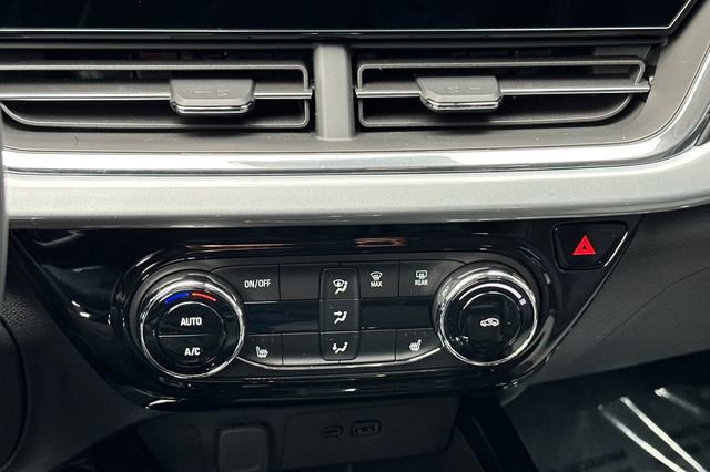 New 2026 Chevrolet Trax LT w/ Midnight Edition image 26