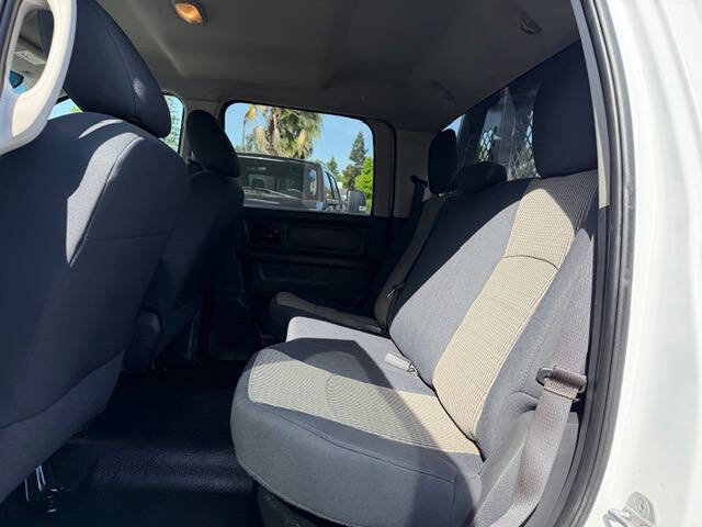 Used 2012 RAM 3500 ST w/ ST Decor Group AWD/4WD image 26