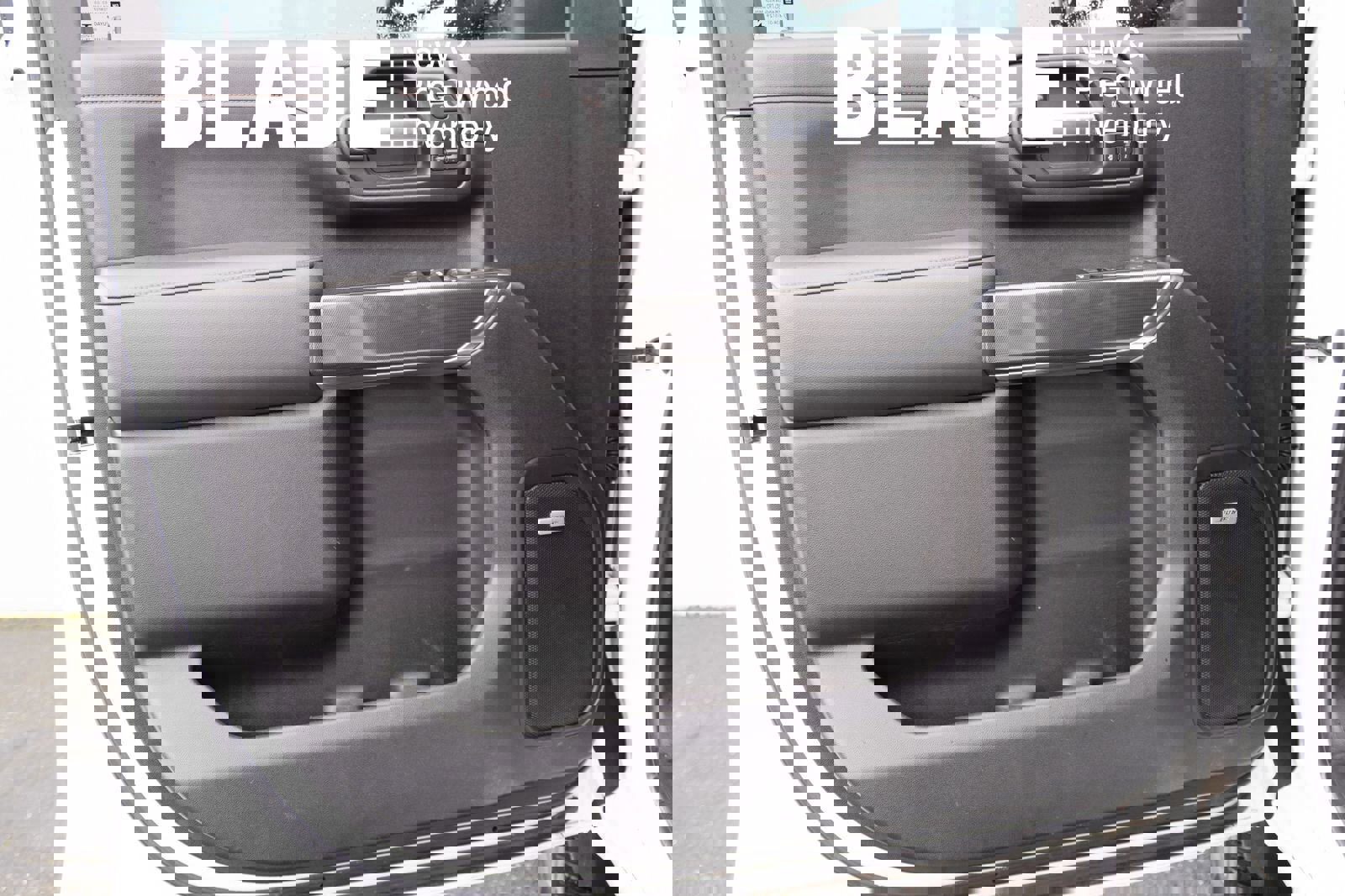 Used 2020 GMC Sierra 3500 AT4 w/ AT4 Premium Package image 16