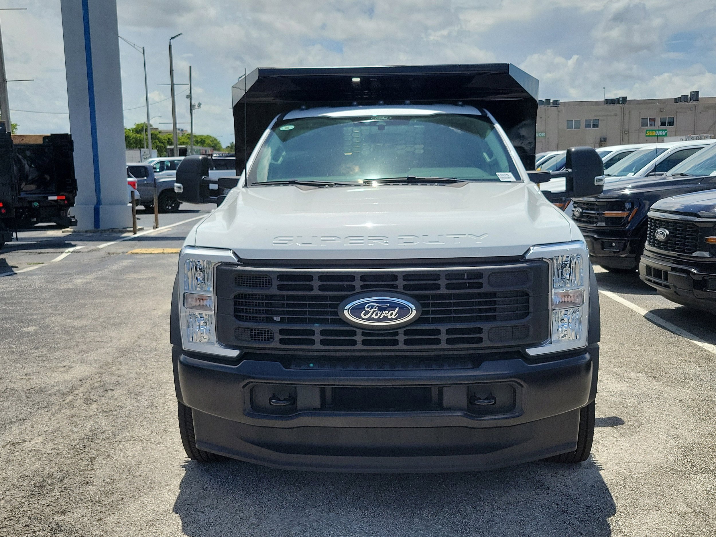 New 2024 Ford F550 4x4 Regular Cab Super Duty image 3