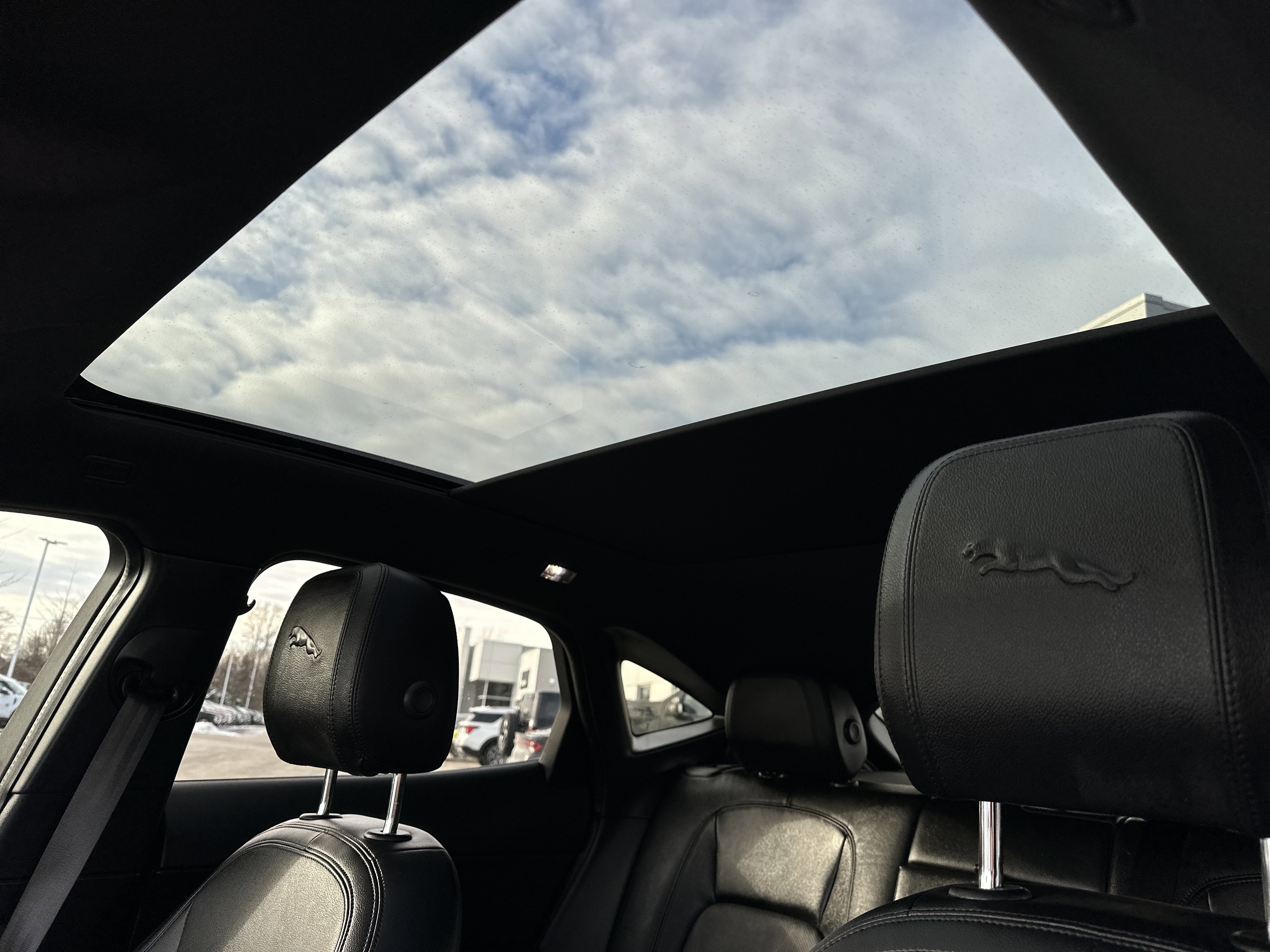 Used 2022 Jaguar E-PACE SE image 26