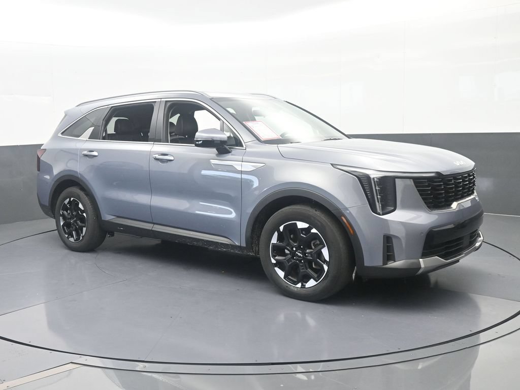 Used 2024 Kia Sorento S FWD image 8
