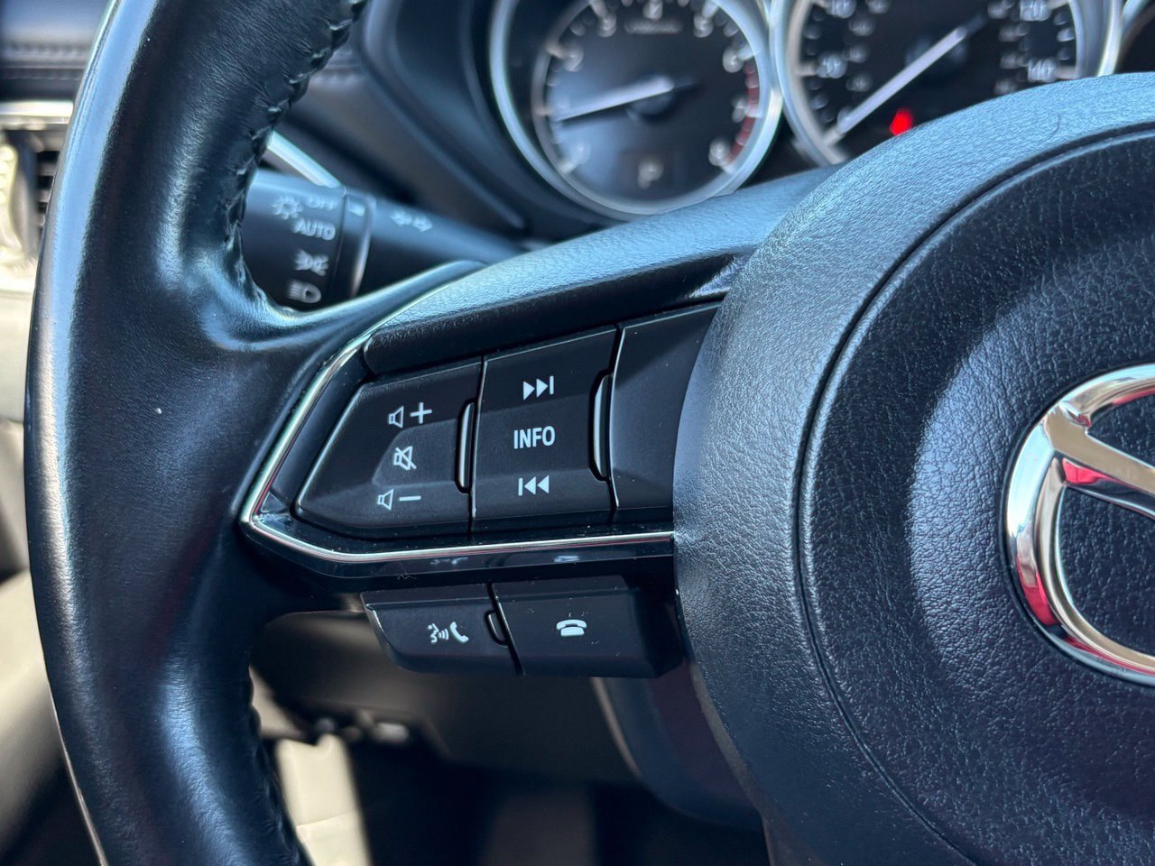Used 2021 MAZDA CX-5 Touring FWD image 29