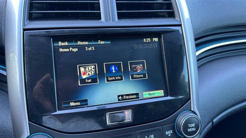 Used 2016 Chevrolet Malibu LT image 39