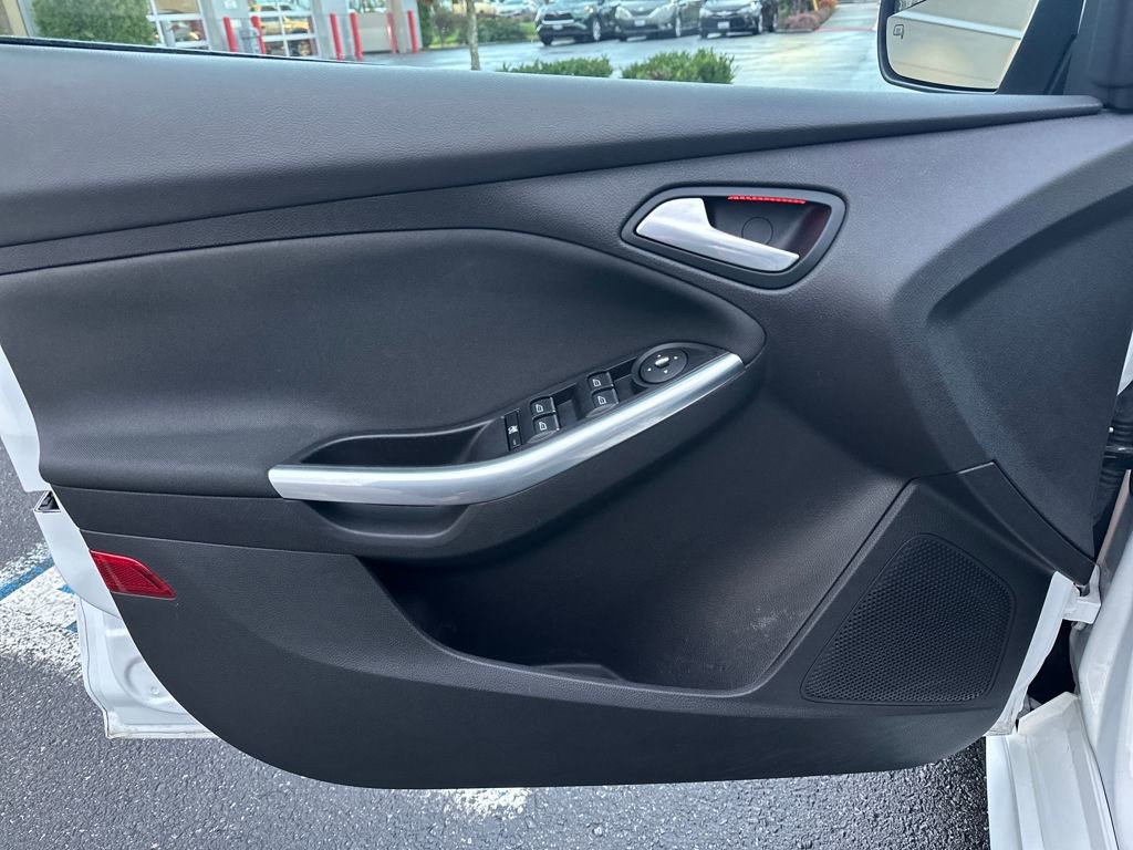 Used 2014 Ford Focus ST w/ Equipment Group 202A image 11