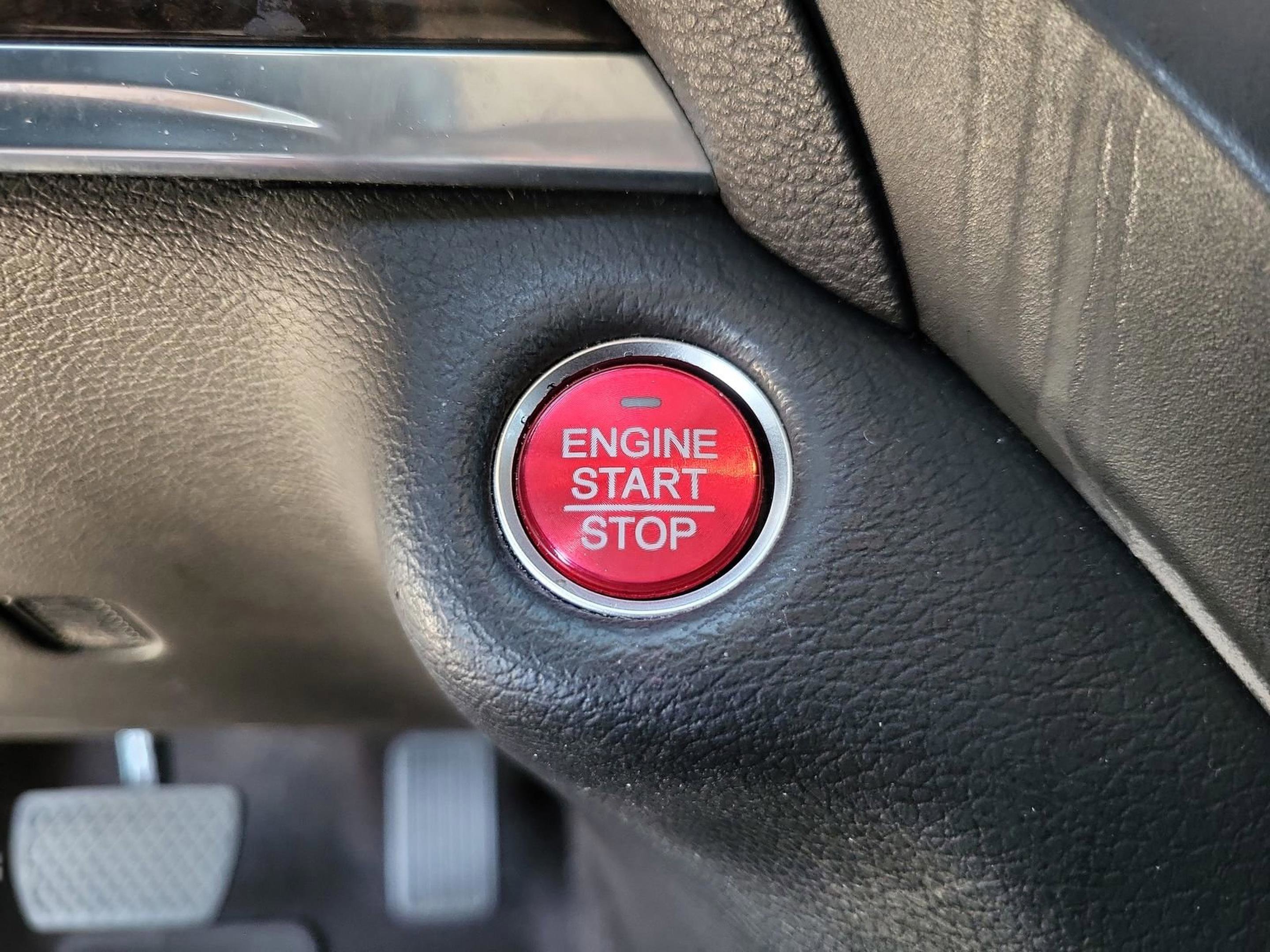 Used 2020 Acura MDX SH-AWD image 29