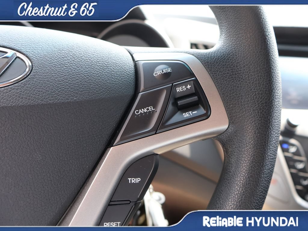 Used 2016 Hyundai Veloster FWD image 25
