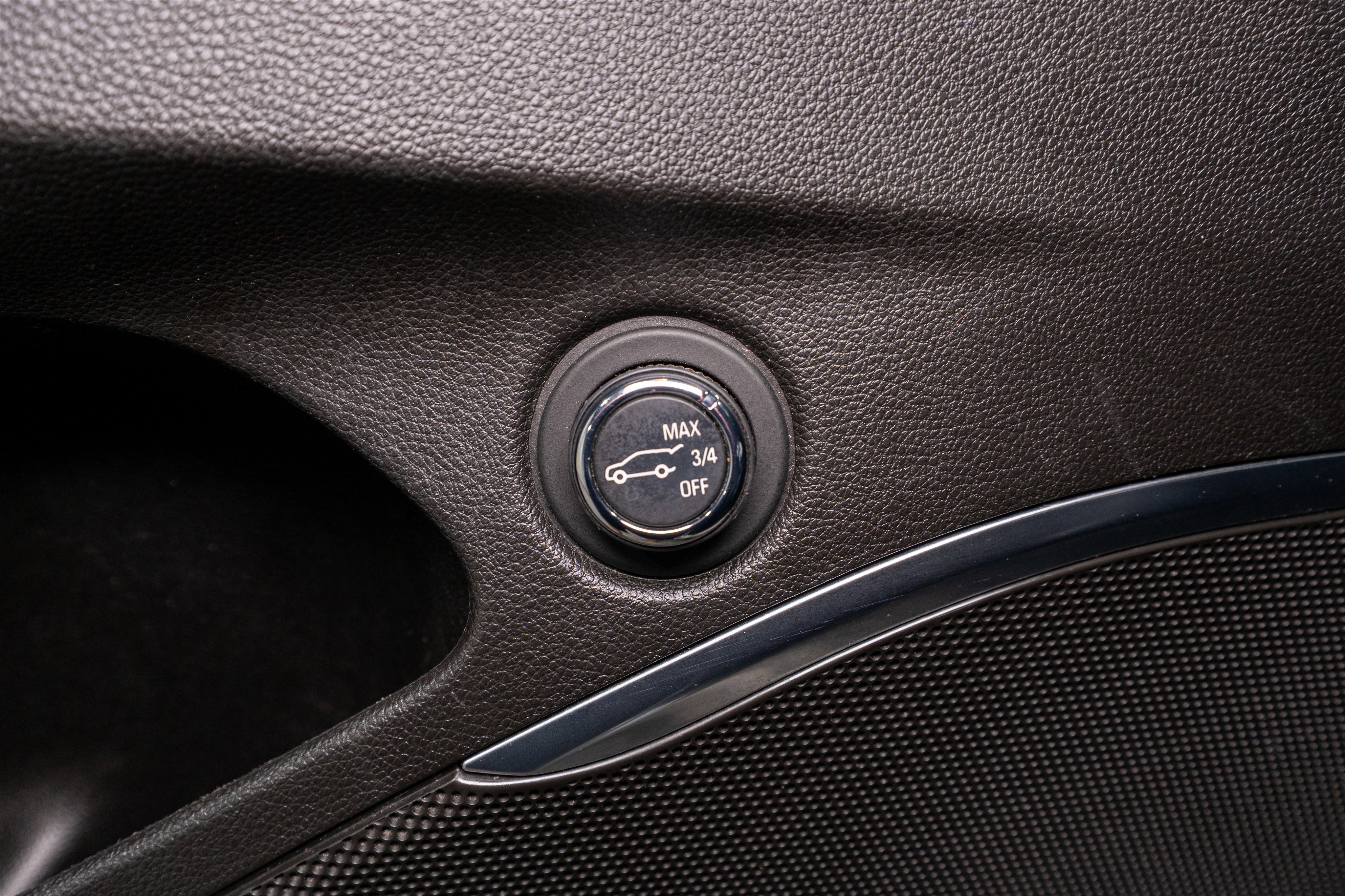 Used 2020 Buick Enclave Essence w/ Sound and Sites Package image 15