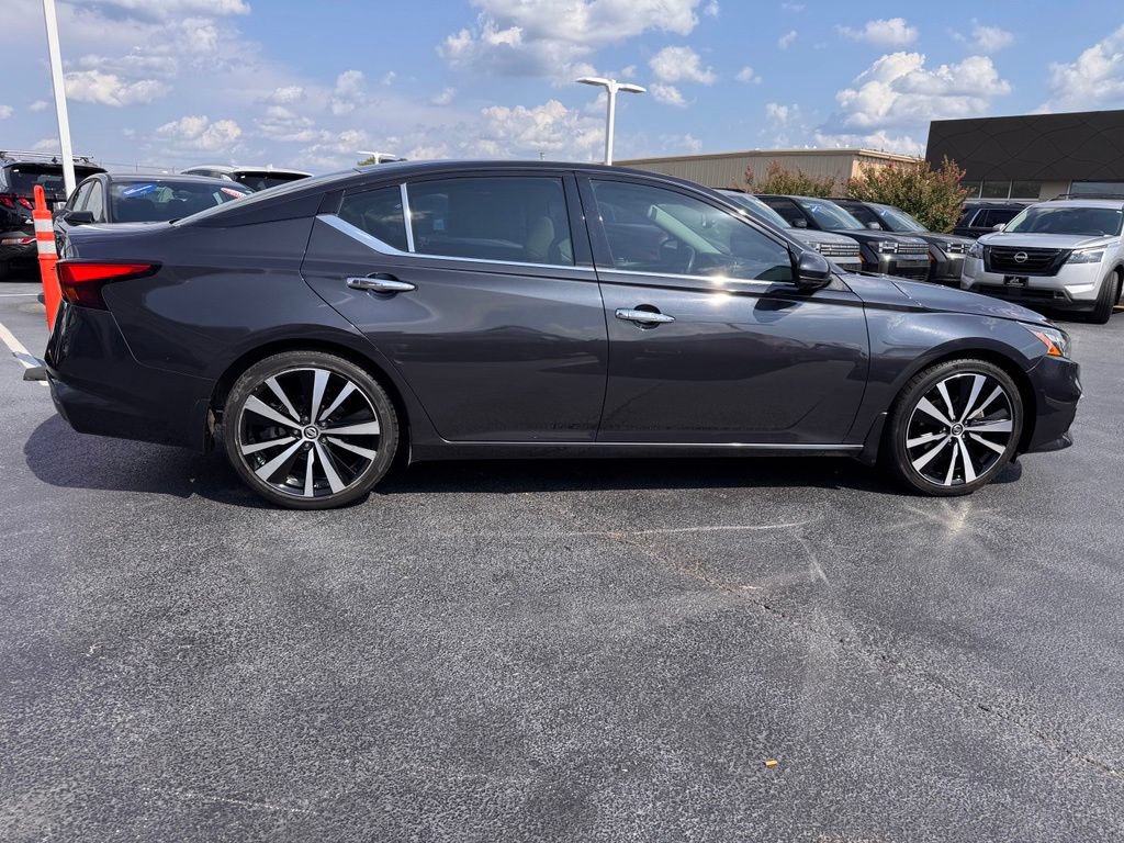 Used 2019 Nissan Altima 2.5 Platinum FWD image 6