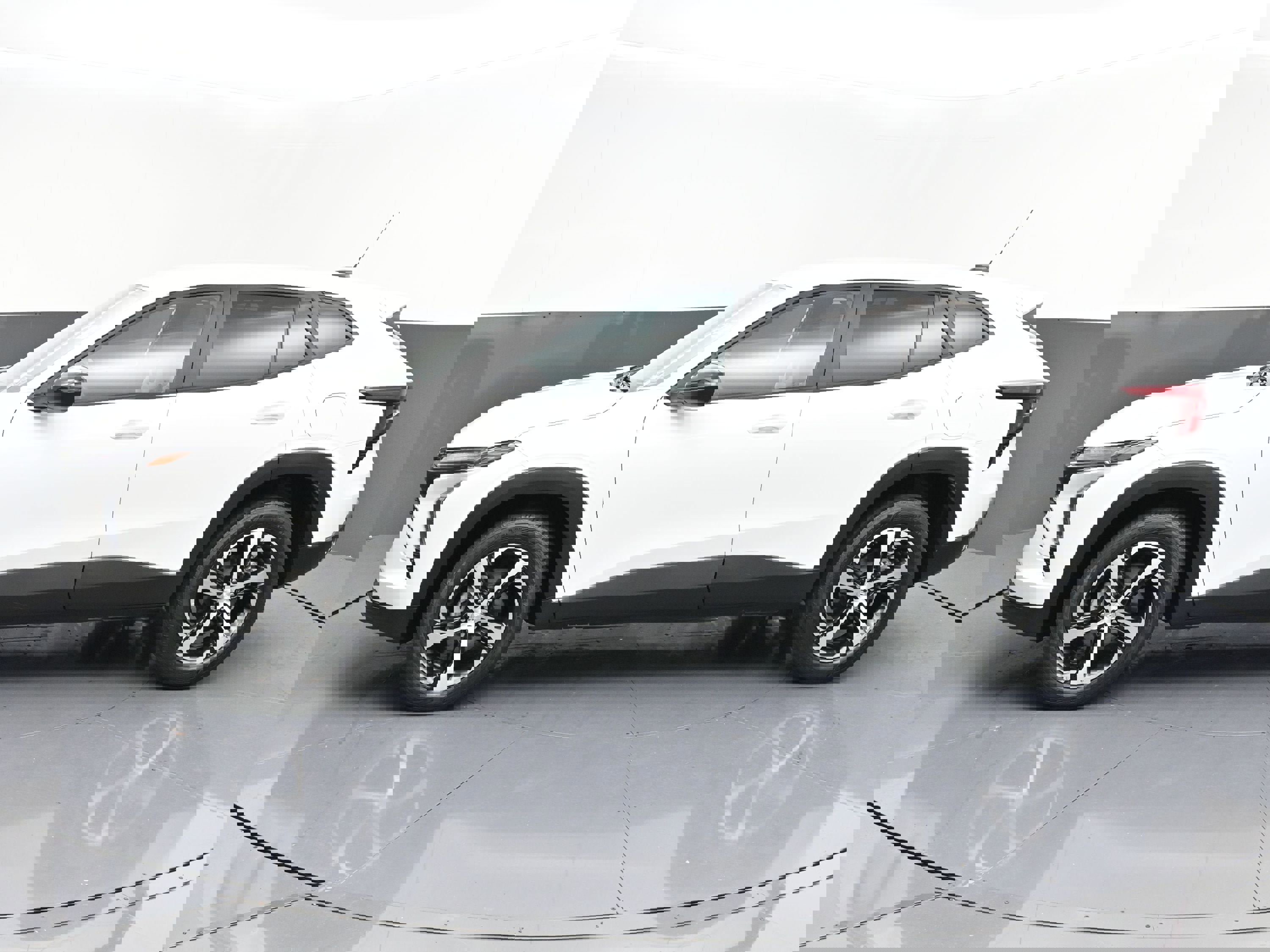 Certified 2024 Chevrolet Trax RS w/ Driver Confidence Package image 4