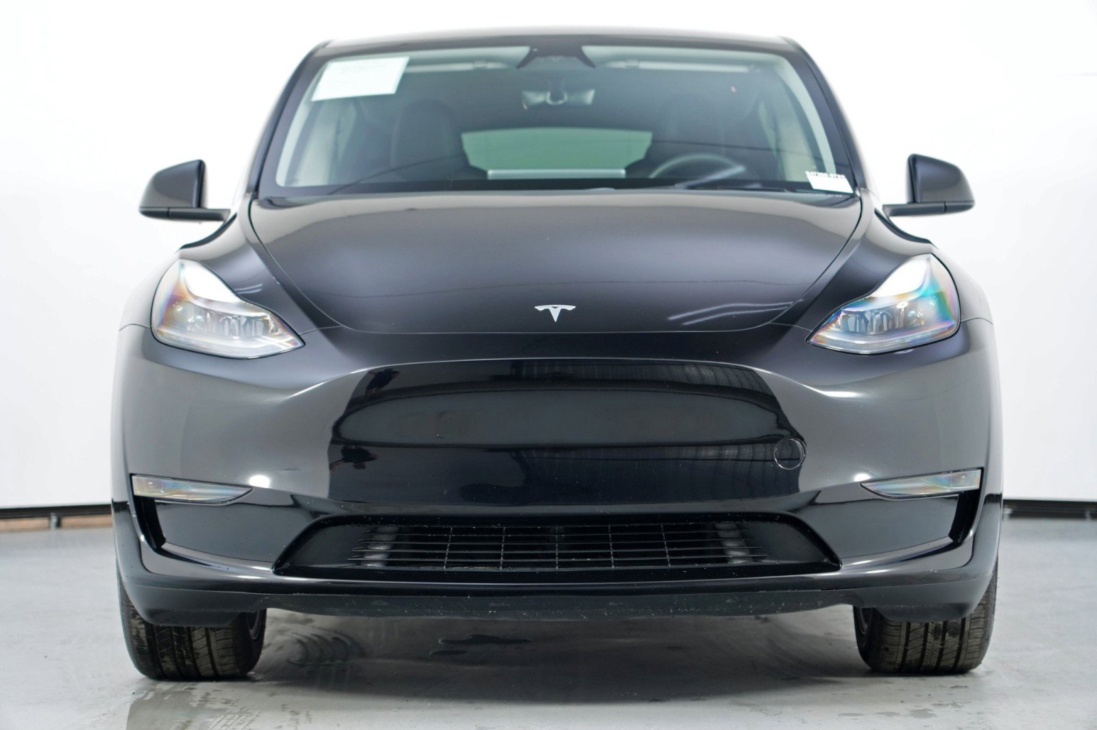 Used 2024 Tesla Model Y 2WD image 7