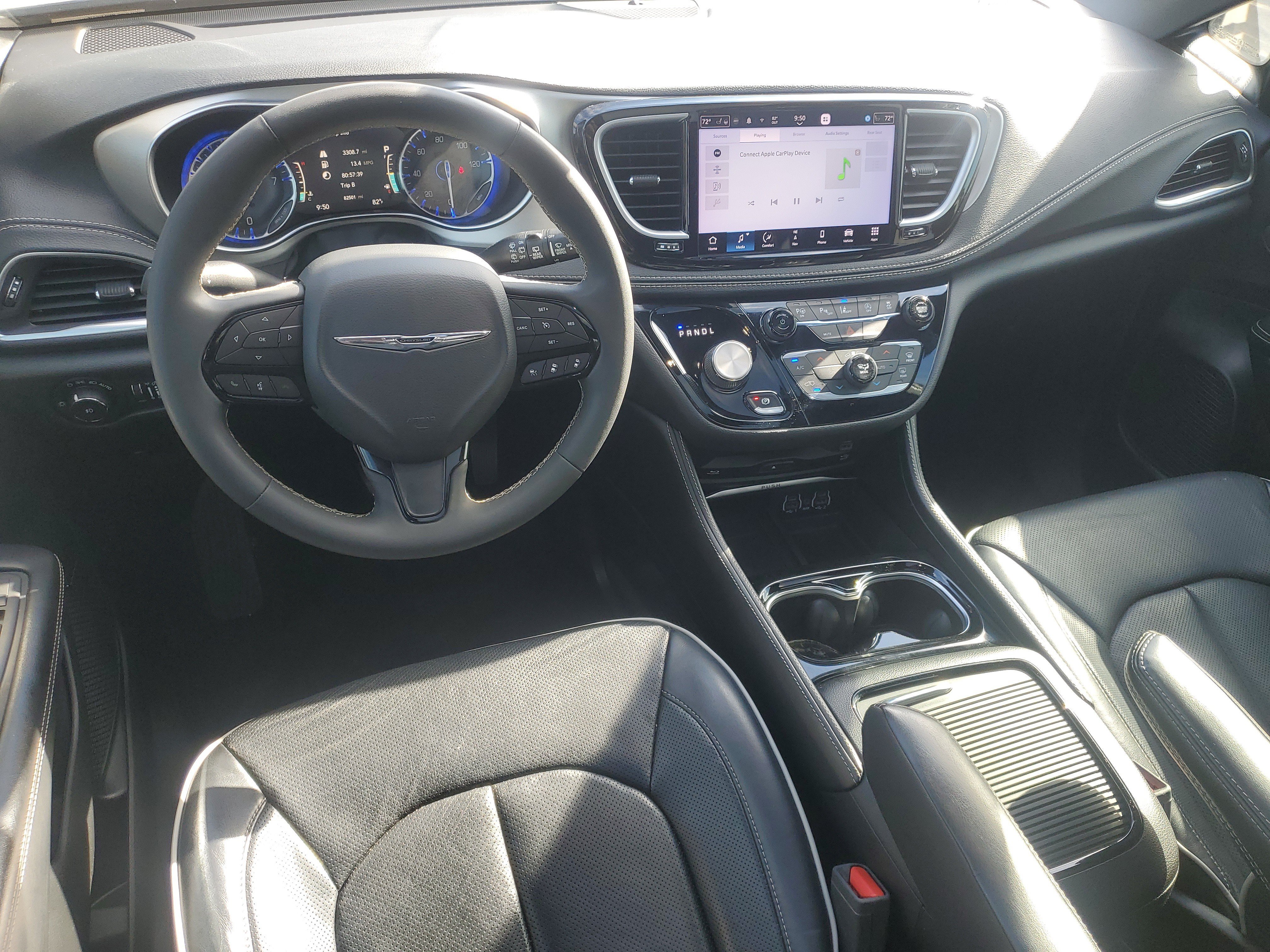 Used 2022 Chrysler Pacifica Limited w/ Uconnect Theater Family Group AWD/4WD image 10