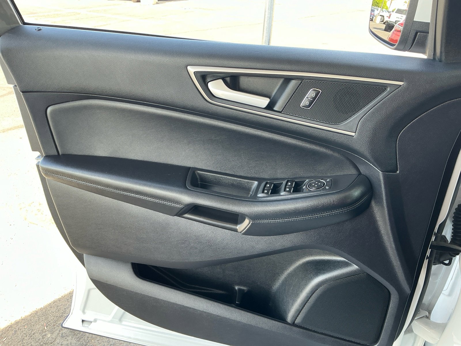 Used 2022 Ford Edge SEL AWD/4WD image 13