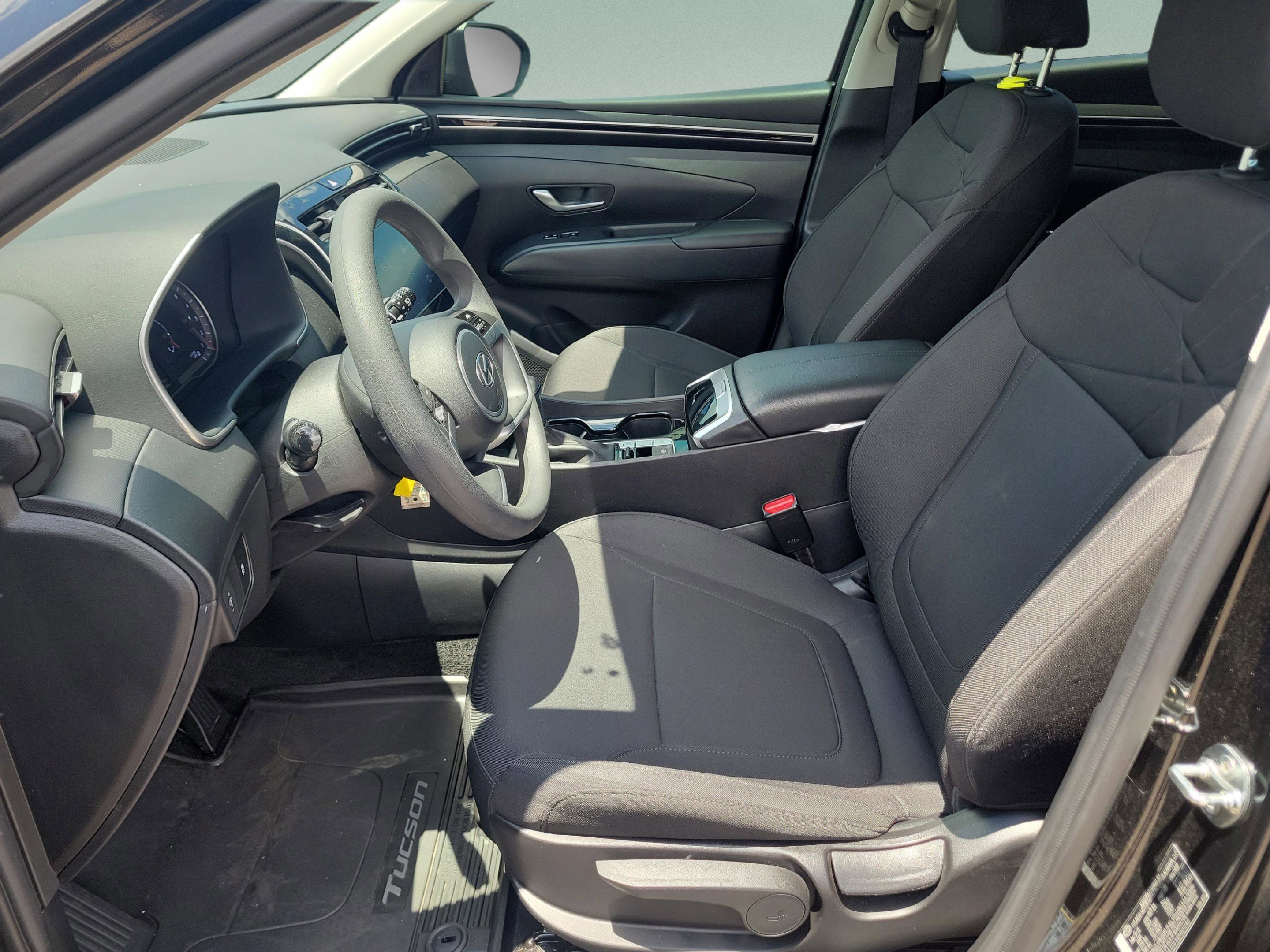 Used 2024 Hyundai Tucson SE FWD image 24