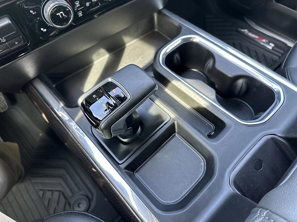 Used 2025 Chevrolet Silverado 1500 LT Trail Boss w/ Convenience Package II image 17