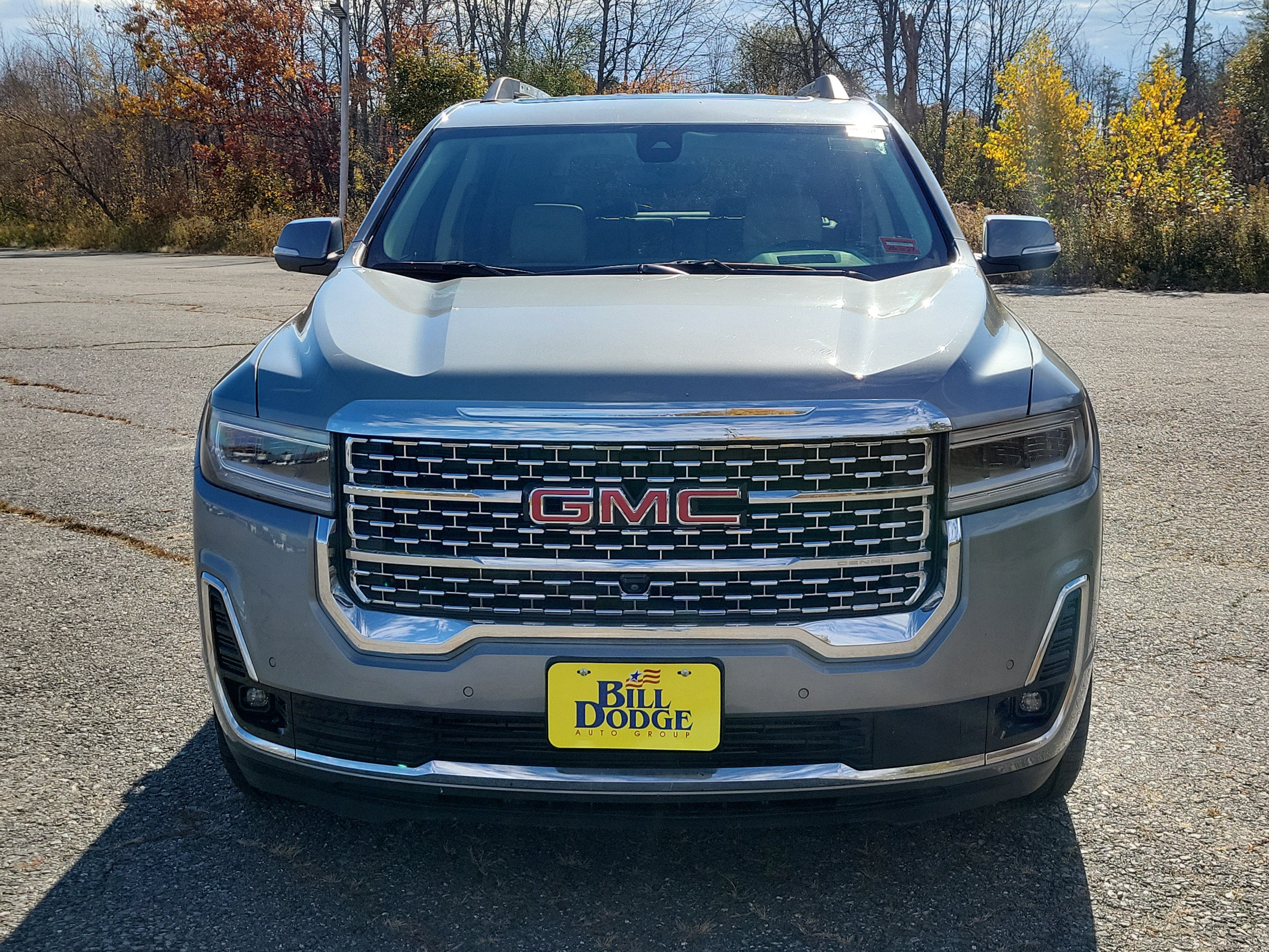 Used 2023 GMC Acadia Denali w/ Denali Technology Package AWD/4WD image 2