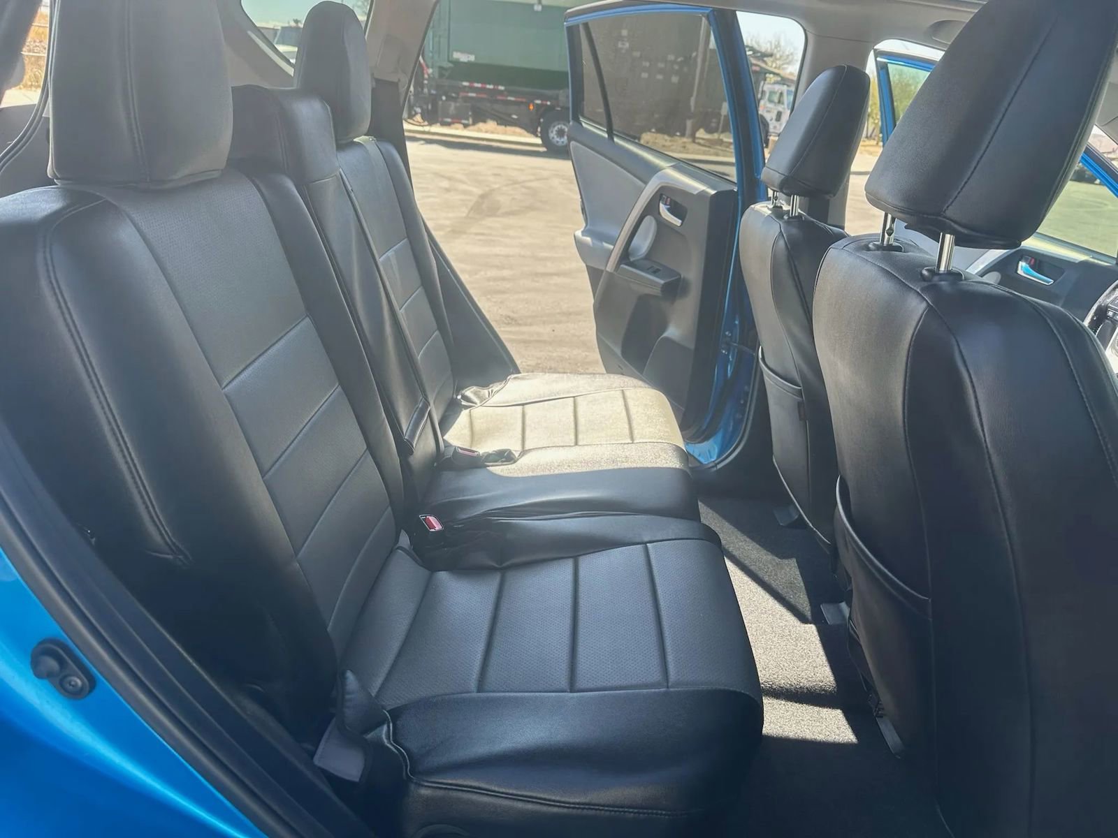 Used 2017 Toyota RAV4 XLE image 19