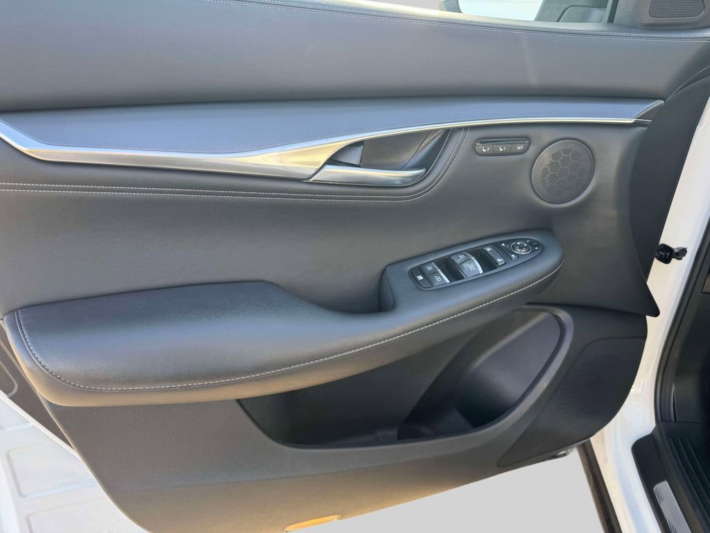Used 2025 INFINITI QX55 Luxe w/ Cargo Package AWD/4WD image 15