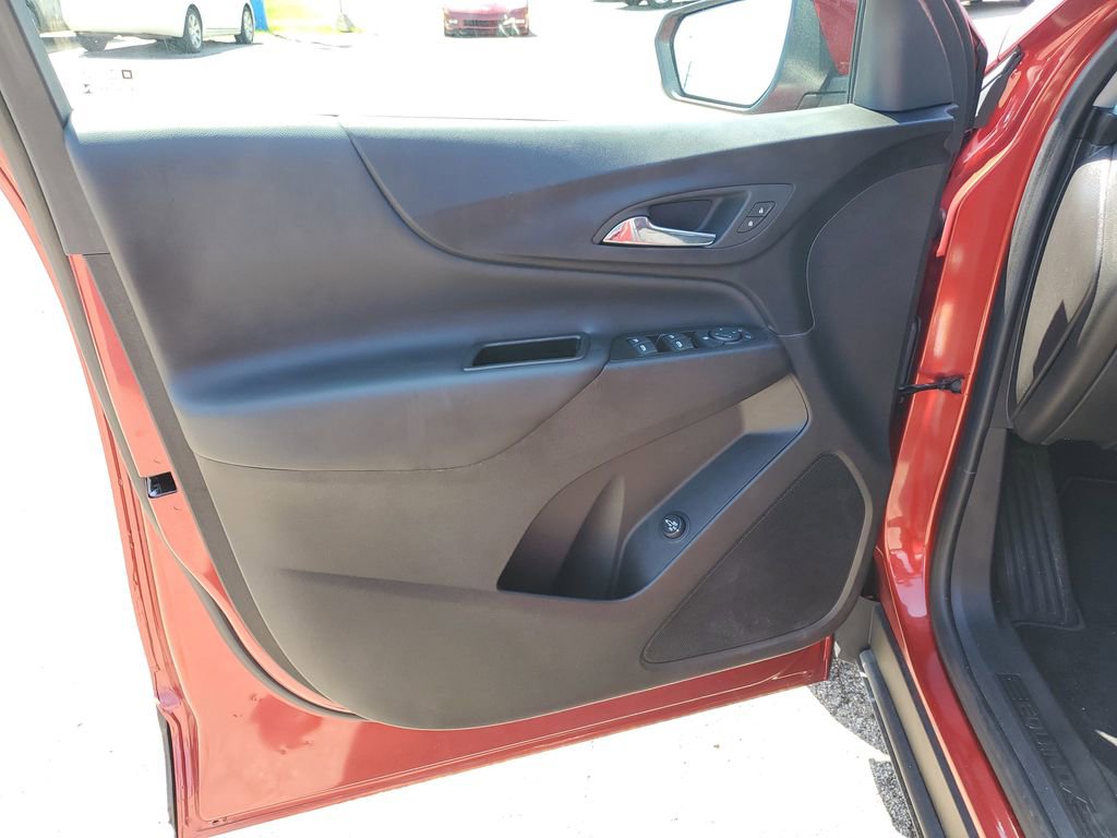 Certified 2024 Chevrolet Equinox LT FWD image 22