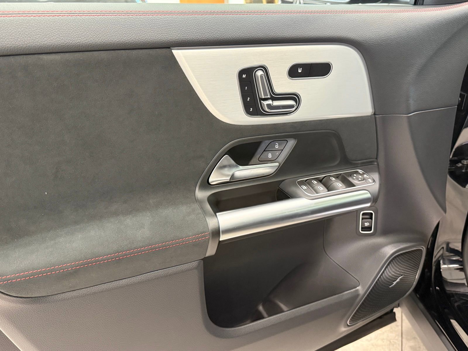 New 2026 Mercedes-Benz GLA 35 AMG 4MATIC image 14