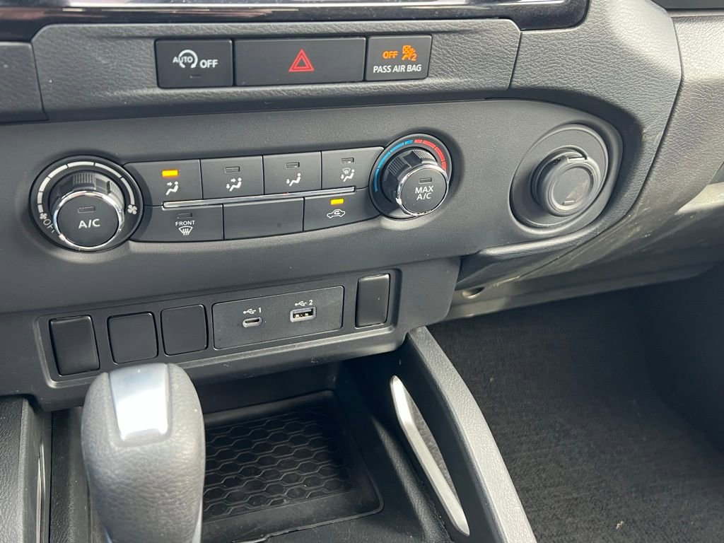 Used 2023 Nissan Frontier SV image 34