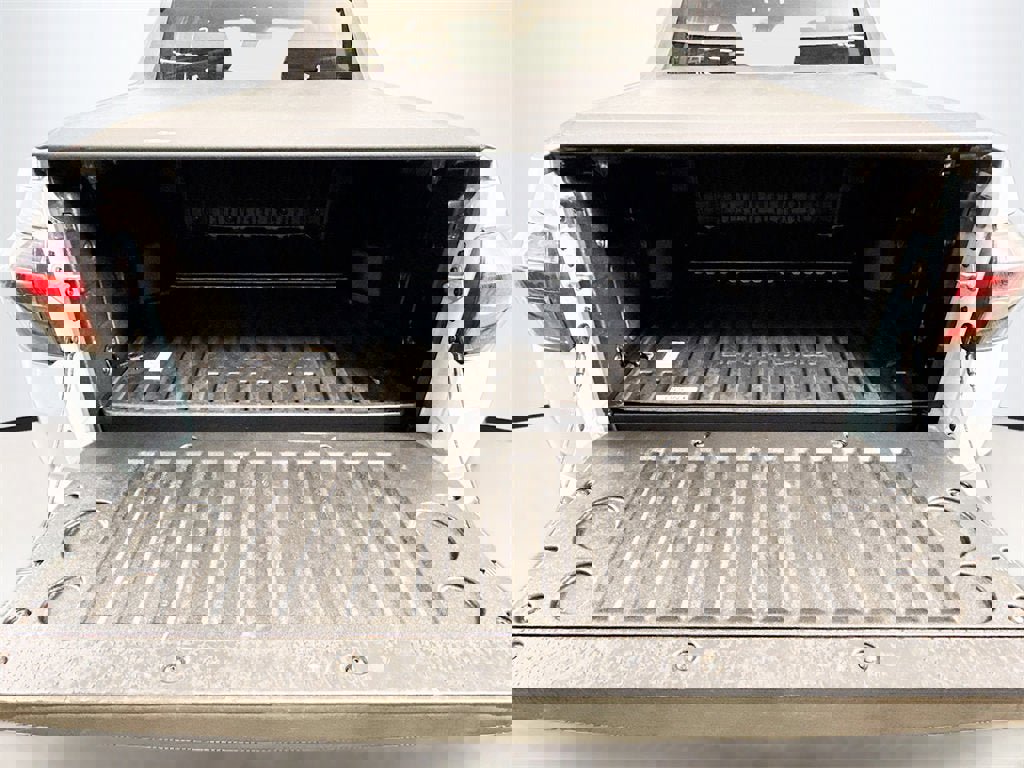 Used 2024 Hyundai Santa Cruz SEL image 17