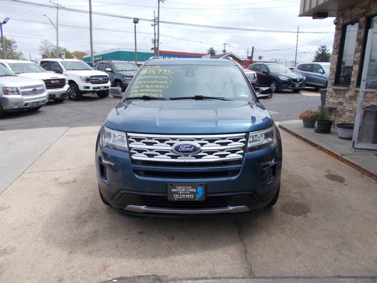 Used 2018 Ford Explorer XLT w/ Equipment Group 202A AWD/4WD image 7