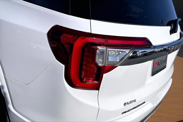 Used 2023 GMC Acadia Denali w/ Denali Technology Package image 32