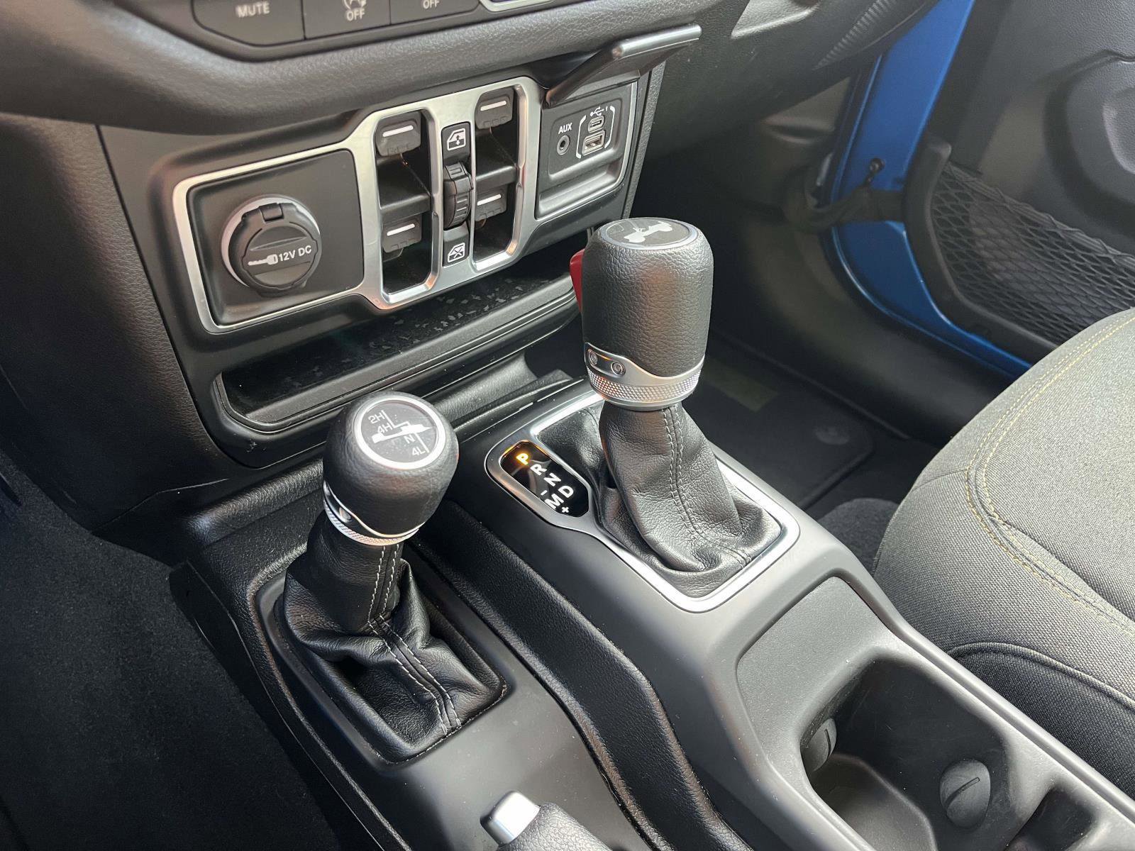 Certified 2024 Jeep Wrangler Sport S image 3